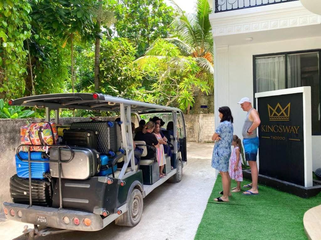 ホテル Kingsway Thoddoo Maldives エクステリア 写真