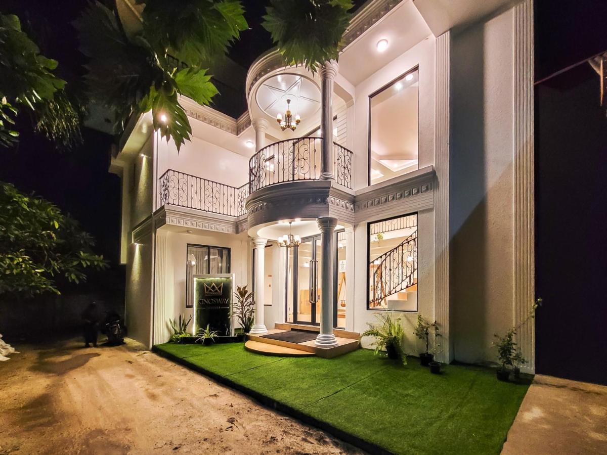 ホテル Kingsway Thoddoo Maldives エクステリア 写真