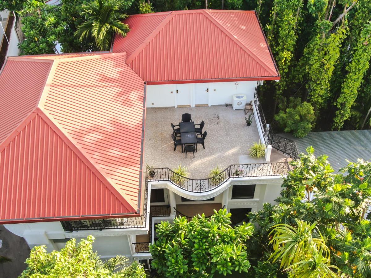 ホテル Kingsway Thoddoo Maldives エクステリア 写真